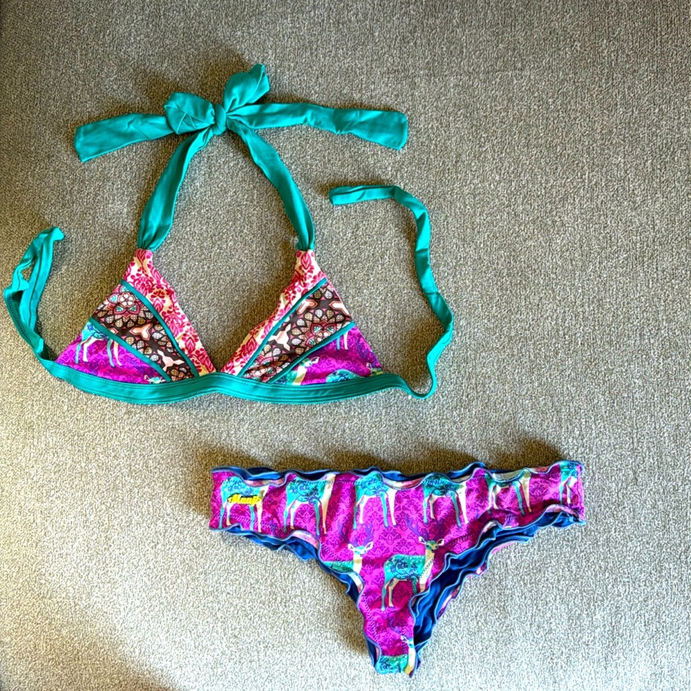 Maaji bikini set- Size Small matching reversible swimsuit w/ multiple patterns